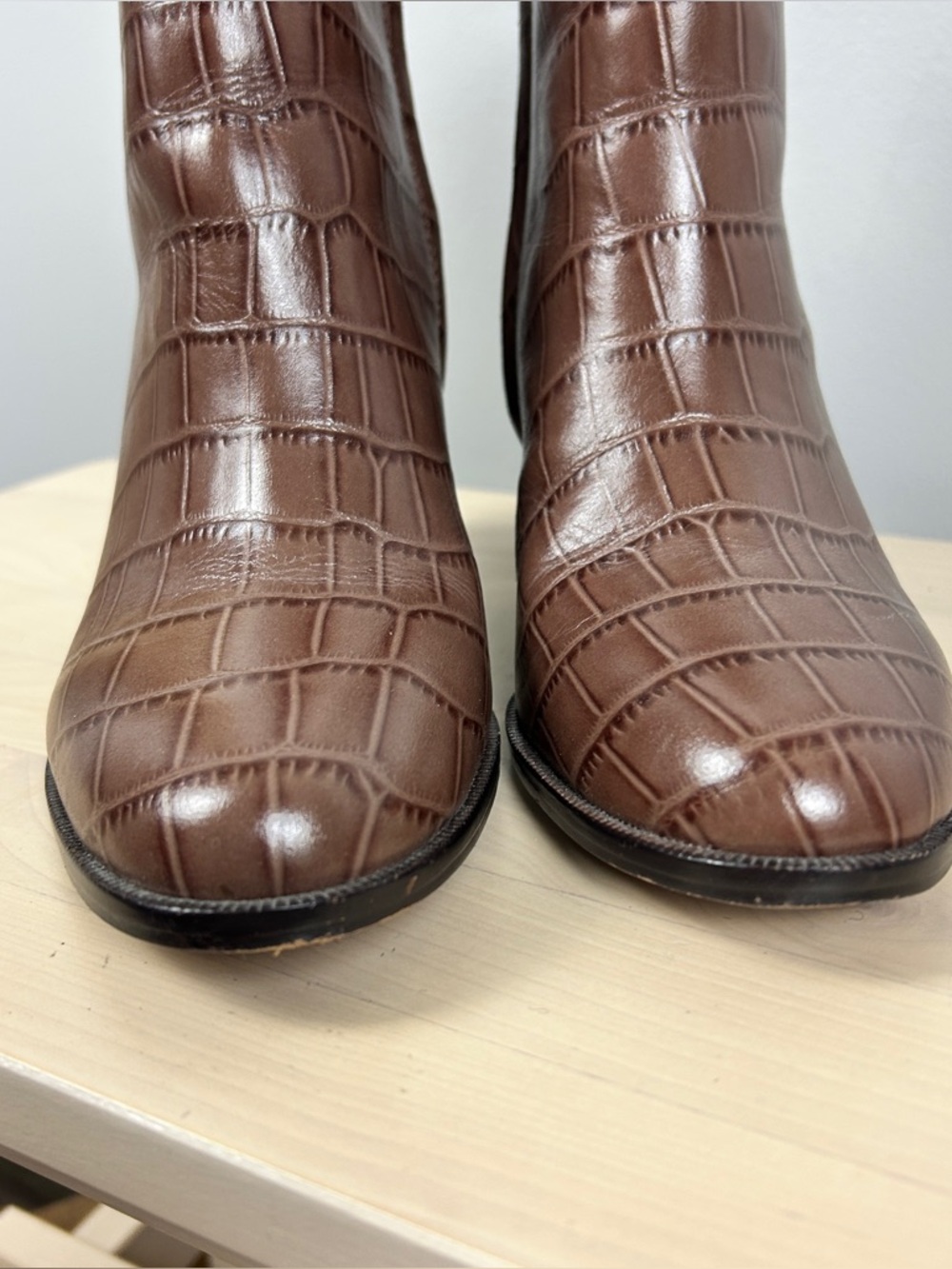 MADEWELL Mira Side Seam Ankle Boot Croc Embossed Leather Brown Sz 6 - Picture 4 of 8